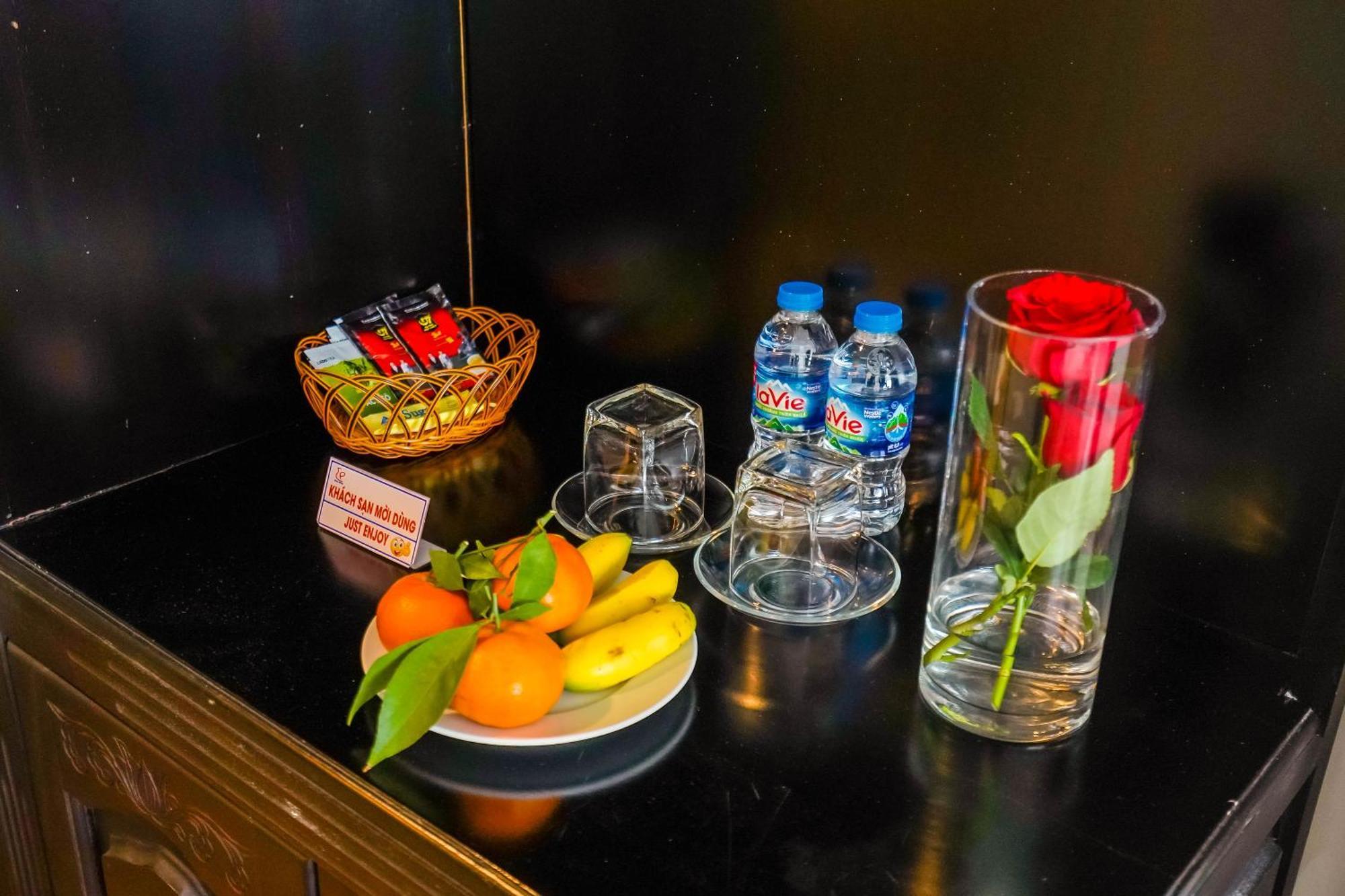 华平1号酒店 Long Xuyên 外观 照片